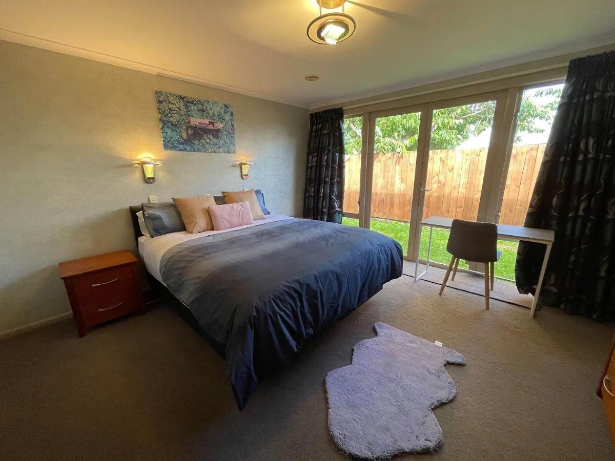 Private And Perfect For Families, Rotorua Escape Villa Feriehus